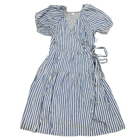 Old Navy Wrap Maxi Dress Womens 4X Blue Striped Puff Sleeve Side Tie Vacation - Picture 3 of 10